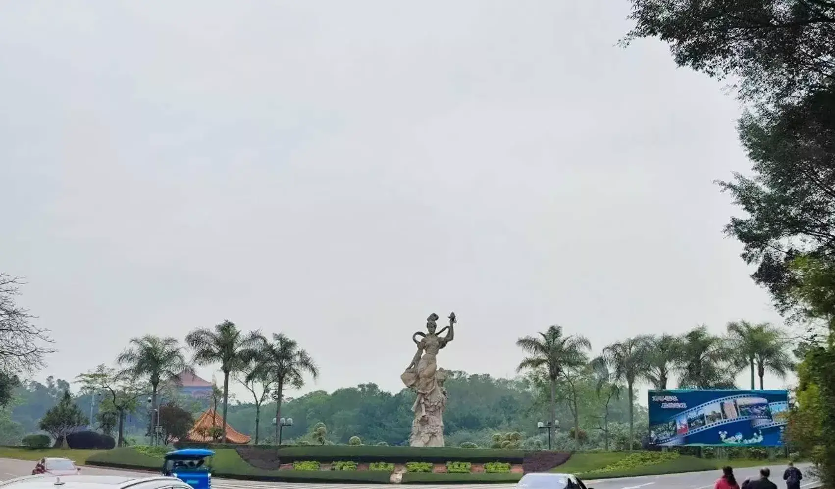 莲花山欢迎您