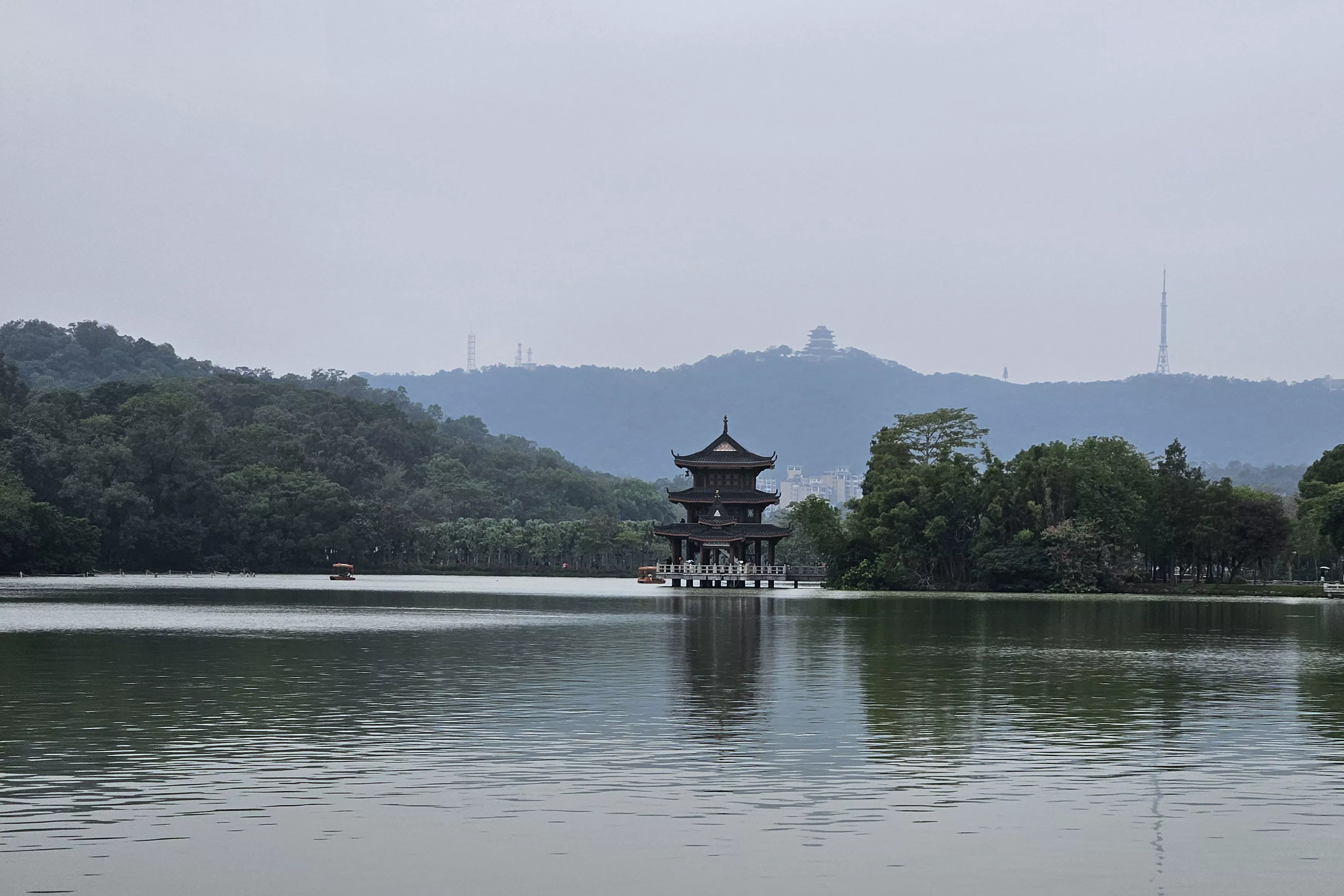 湖心亭